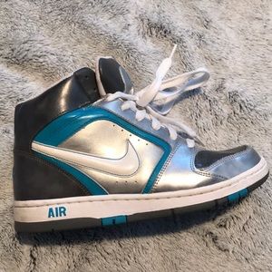 Nike high tops woman size 7.5